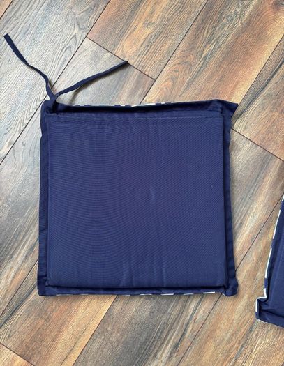 2 Pillow Chair Pad