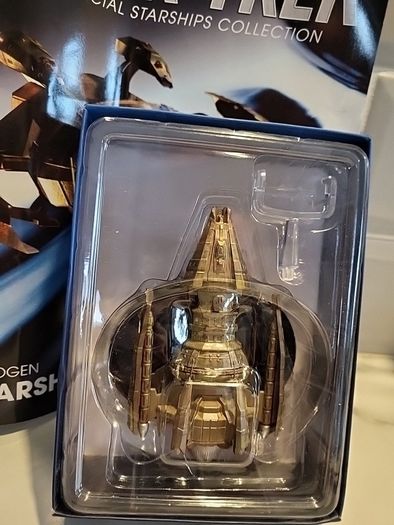 star trek eaglemoss hirogen warship