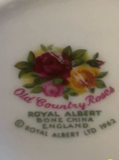 1962 Royal Albert Country Rose