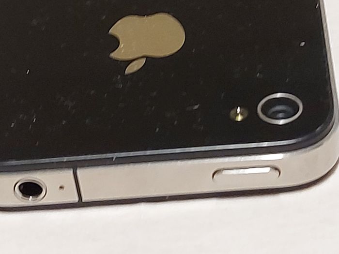 Apple Iphone 4, Black, 8GB, in excellent condition, Vodafone network