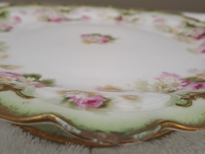 GDA Limoges cake stand
