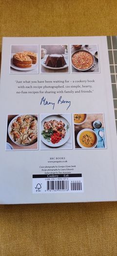 Mary Berry: Simple Comforts