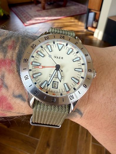 VAER Polar Pacific 42mm GMT watch
