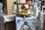 Tender Leaf Birdie Afternoon Tea Stand