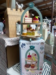 Tender Leaf Birdie Afternoon Tea Stand