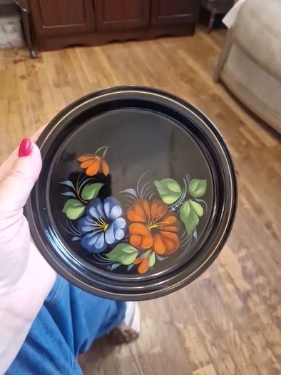 folkart tin plates