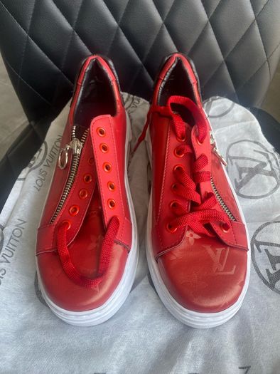 Size uk36 Trainers