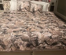 bedspread / day quilt