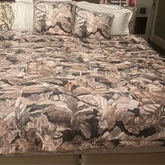 bedspread / day quilt