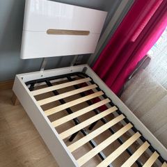 Single bed barely used with mattress