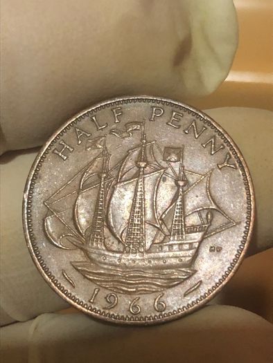 Elizabeth Halfpenny  x28 Pictures of each coin