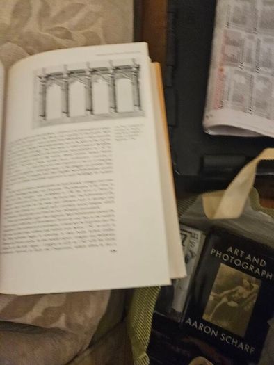 Palladio Abd English Palladianism. With 219 Illustrations.  By Rudolf Wittkower. First Edition Large Volume Hardback With Dustjacket In Good Condition.  See Photos For Same.