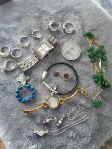 mix jewellery,ring,necklaces,what the pictures