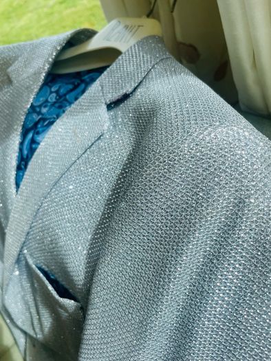 Oscar Banks Silver Blazer (UK Size 40)