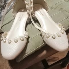 Girls shoes