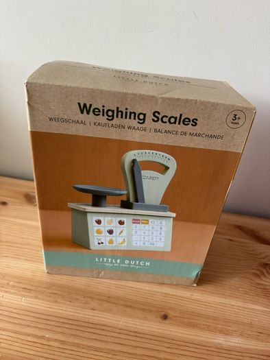 Little Dutch Weighing Scales New