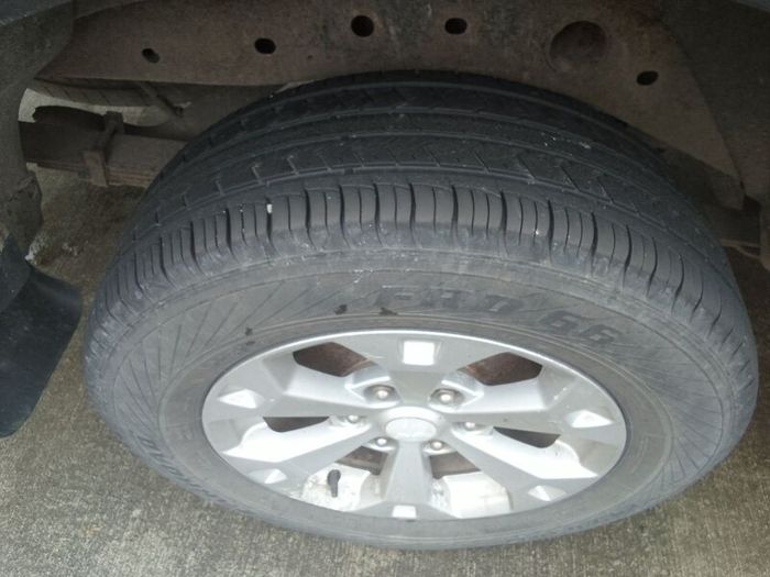 Mitsubishi L200 2012