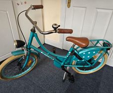 Kids Bike Very Good Condition  Lights Lock and Stand  Ready to Ride