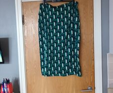 Dunnes Stores Skirt.   S.18.    .B.N.W.T