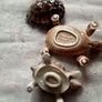 Vintage collectible WADE "The Tortoise Family" Papa Ashtray and Baby Tortoise Image 4