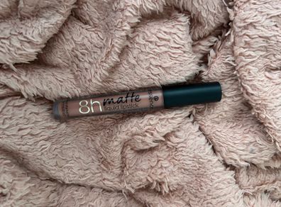 essence 8h Matte Liquid Lipstick Shade 03 Soft Beige (Swatched Once)