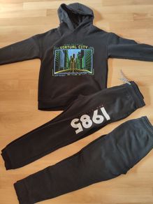 Hoodie + 2 pants