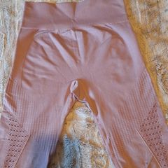 pink leggins