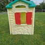 little tikes playhouse Image 4