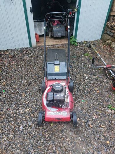 Laser by mountfield self drive lawn mower