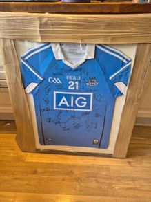 Signed & Framed Dublin Gaa Jersey 4 in a Row.