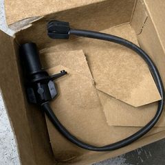 Front Brake Pad Wear Sensor / Sender (VAG).