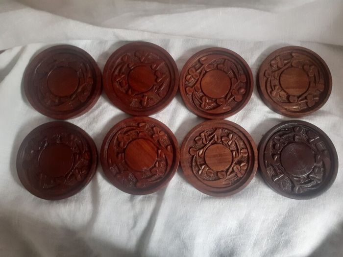 Wooden 8pce Coaster Set.