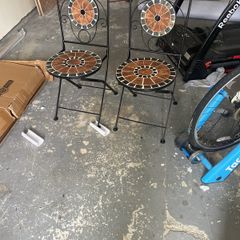 6 chairs all for 100 euros