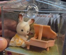 Sylvanian Families - Rabbit with Piano