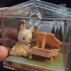 Sylvanian Families - Rabbit with Piano