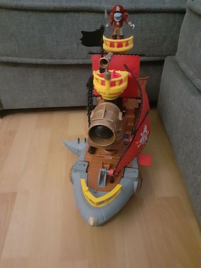 Imaginext Pirate Ship