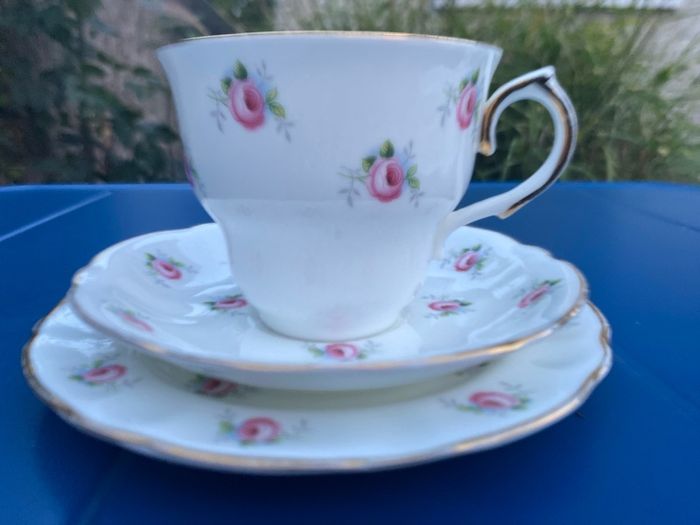 Arklow pottery trio