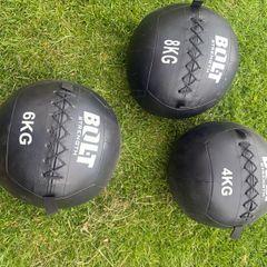 Wall balls