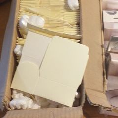 favours
