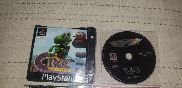 A Selection of Loose Playstation Games For Sale Here
