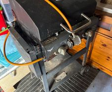 Gas barbecue