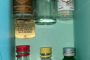 Powers Jameson jack Daniels Whiskey gin belveder vodka empty mini bottles