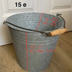 photography prop- bucket