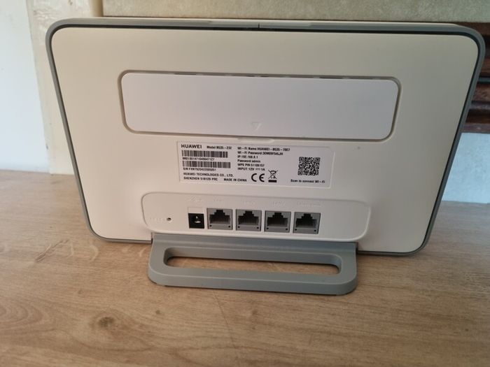 Huawei B535-232 4G LTE wireless router