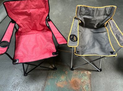 2 Camp Chairs