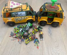 Teenage Mutant Ninja Turtles bundle - 2 vans, figures and accessories
