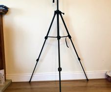 Sony VCT R640 Camera Tripod  As New Condition