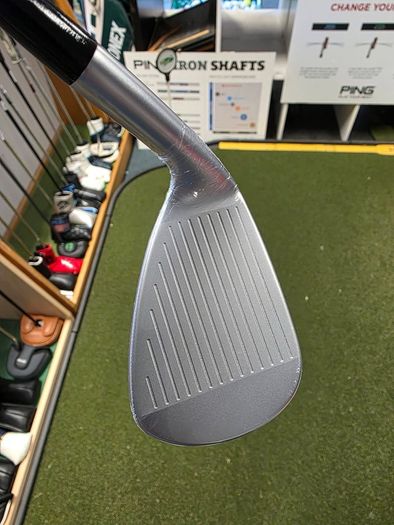 Brand New Mizuno Jpx925 Hot Metal Irons