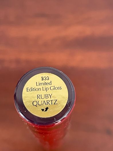 Estee Lauder Limited Edition Lipgloss in shade Ruby Quartz - New
