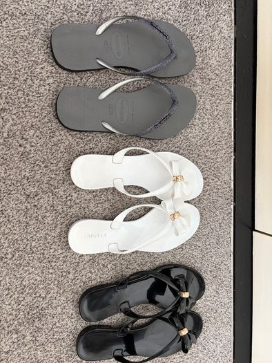 Havaianas plus 2 x Carvela gel flipflops